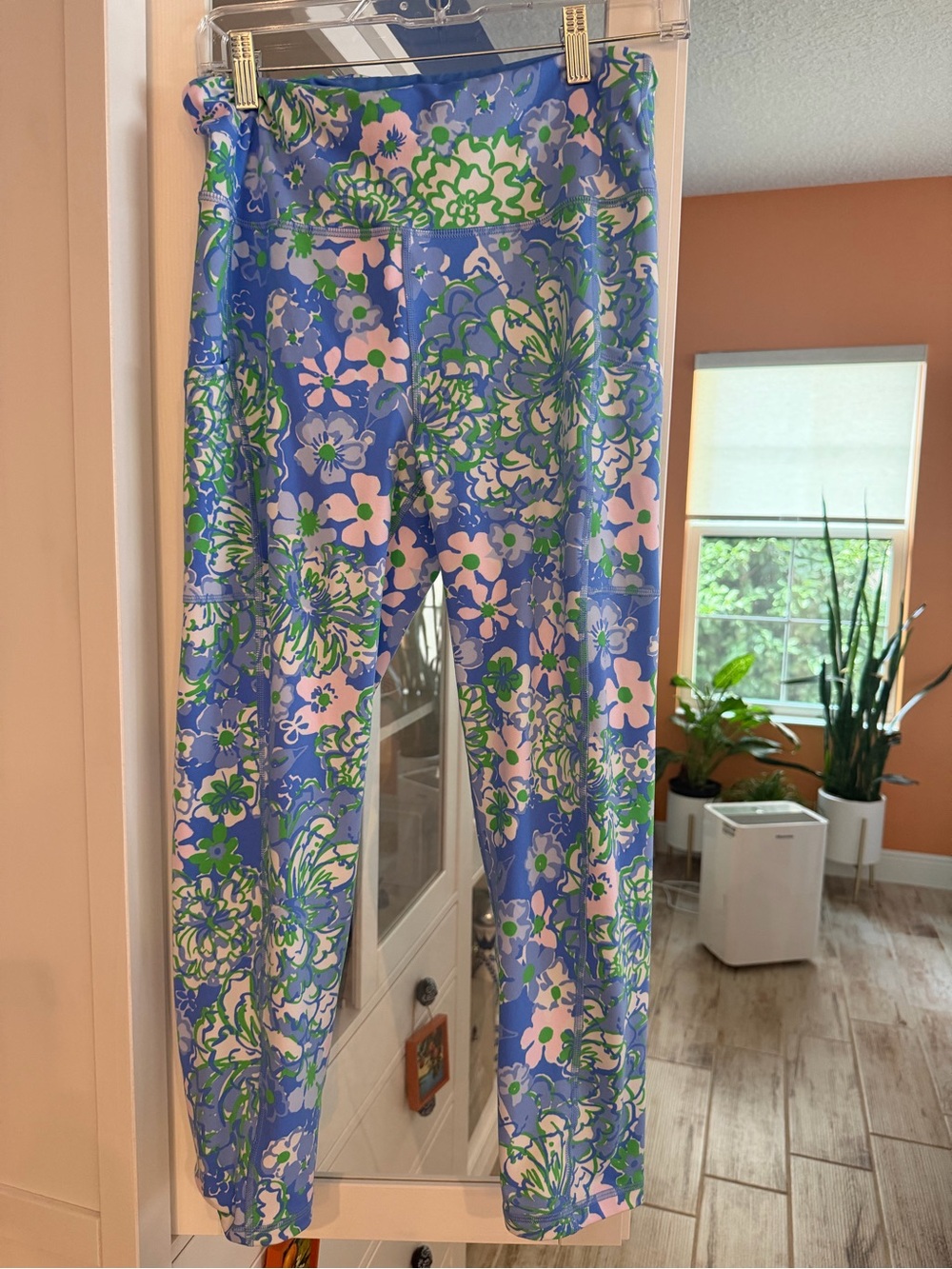 Lilly Pulitzer Blue Pink Green Floral Leggings Large